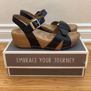 Dansko Laurie size 37